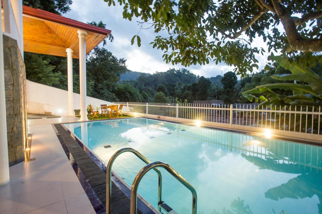 ออร์คิด วิลลา กัณฏิ Bed & Breakfast แคนดี้ ภายนอก รูปภาพ