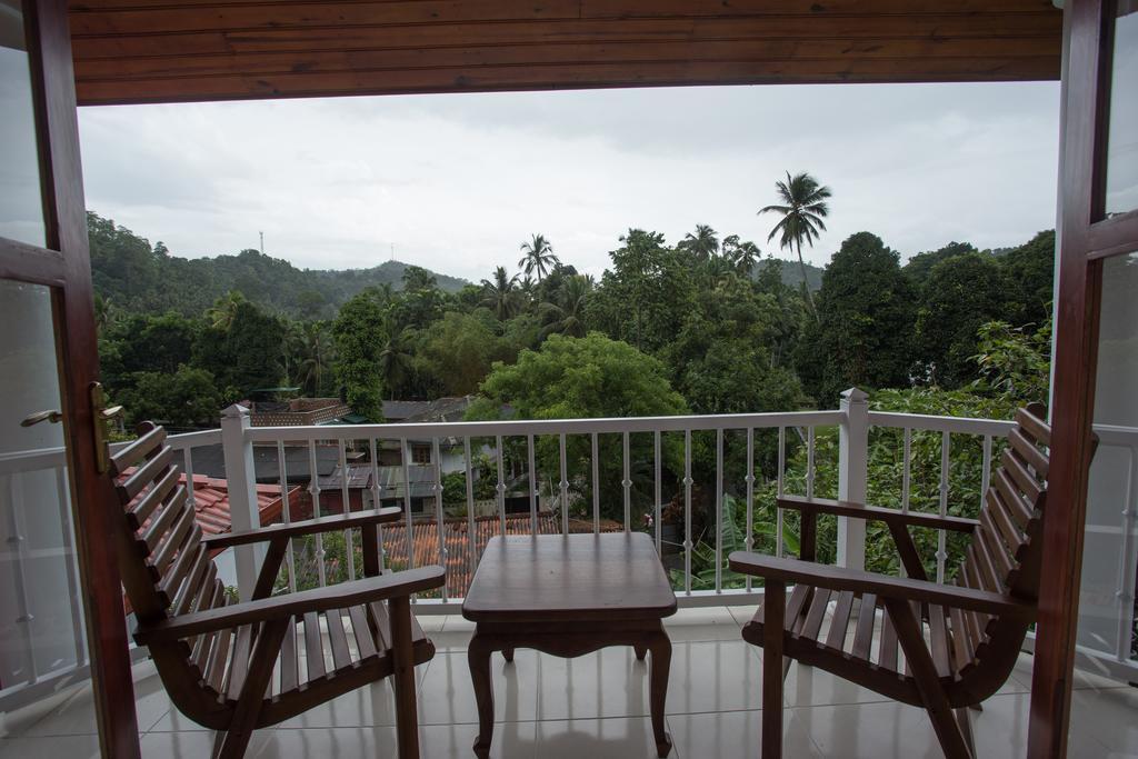 ออร์คิด วิลลา กัณฏิ Bed & Breakfast แคนดี้ ภายนอก รูปภาพ