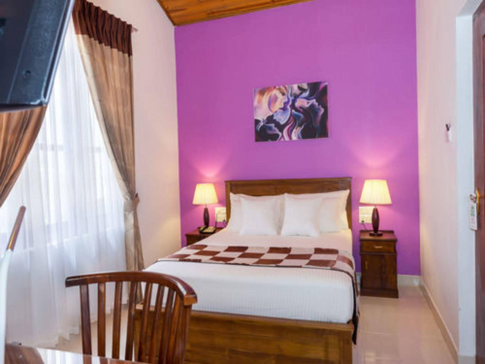 ออร์คิด วิลลา กัณฏิ Bed & Breakfast แคนดี้ ภายนอก รูปภาพ