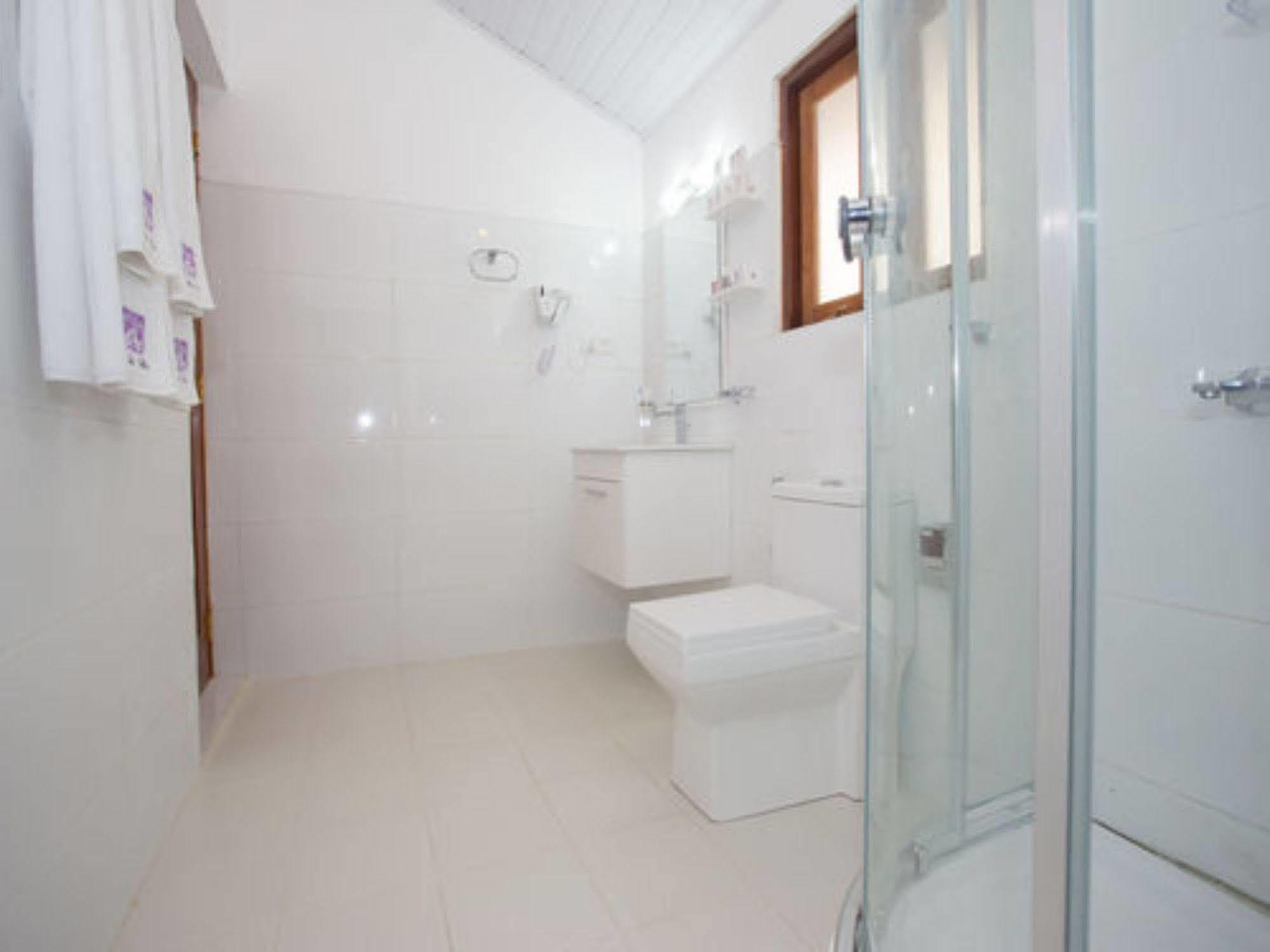 ออร์คิด วิลลา กัณฏิ Bed & Breakfast แคนดี้ ภายนอก รูปภาพ