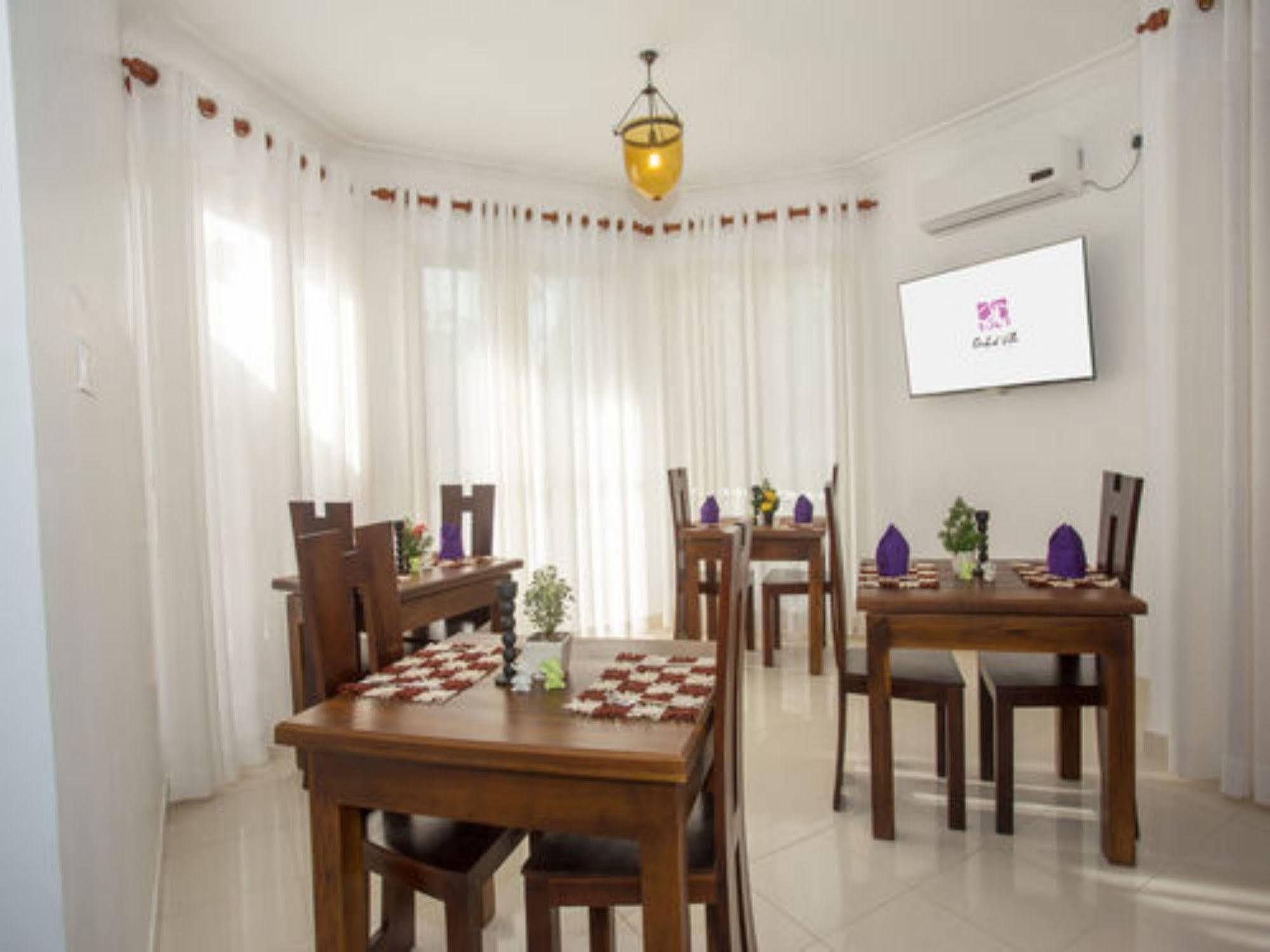 ออร์คิด วิลลา กัณฏิ Bed & Breakfast แคนดี้ ภายนอก รูปภาพ