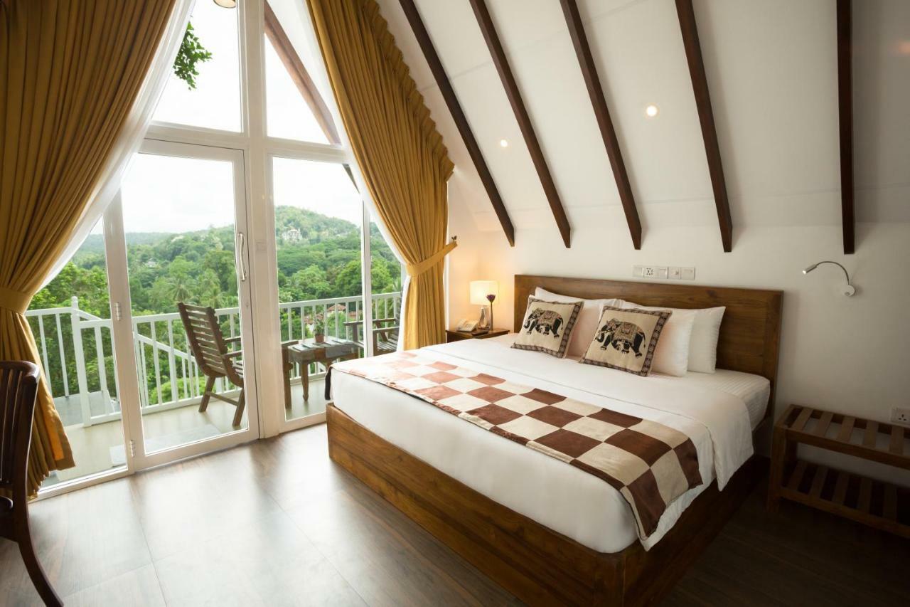 ออร์คิด วิลลา กัณฏิ Bed & Breakfast แคนดี้ ภายนอก รูปภาพ