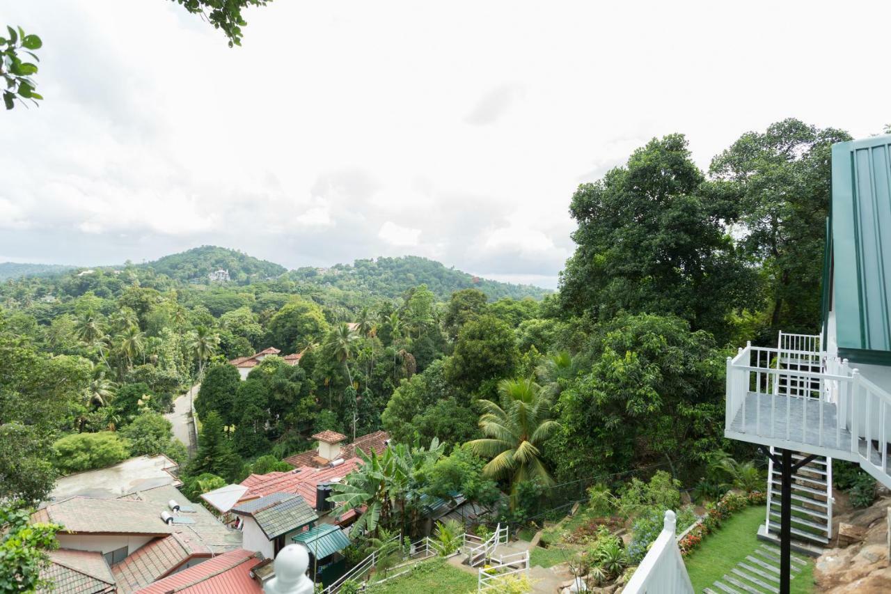 ออร์คิด วิลลา กัณฏิ Bed & Breakfast แคนดี้ ภายนอก รูปภาพ