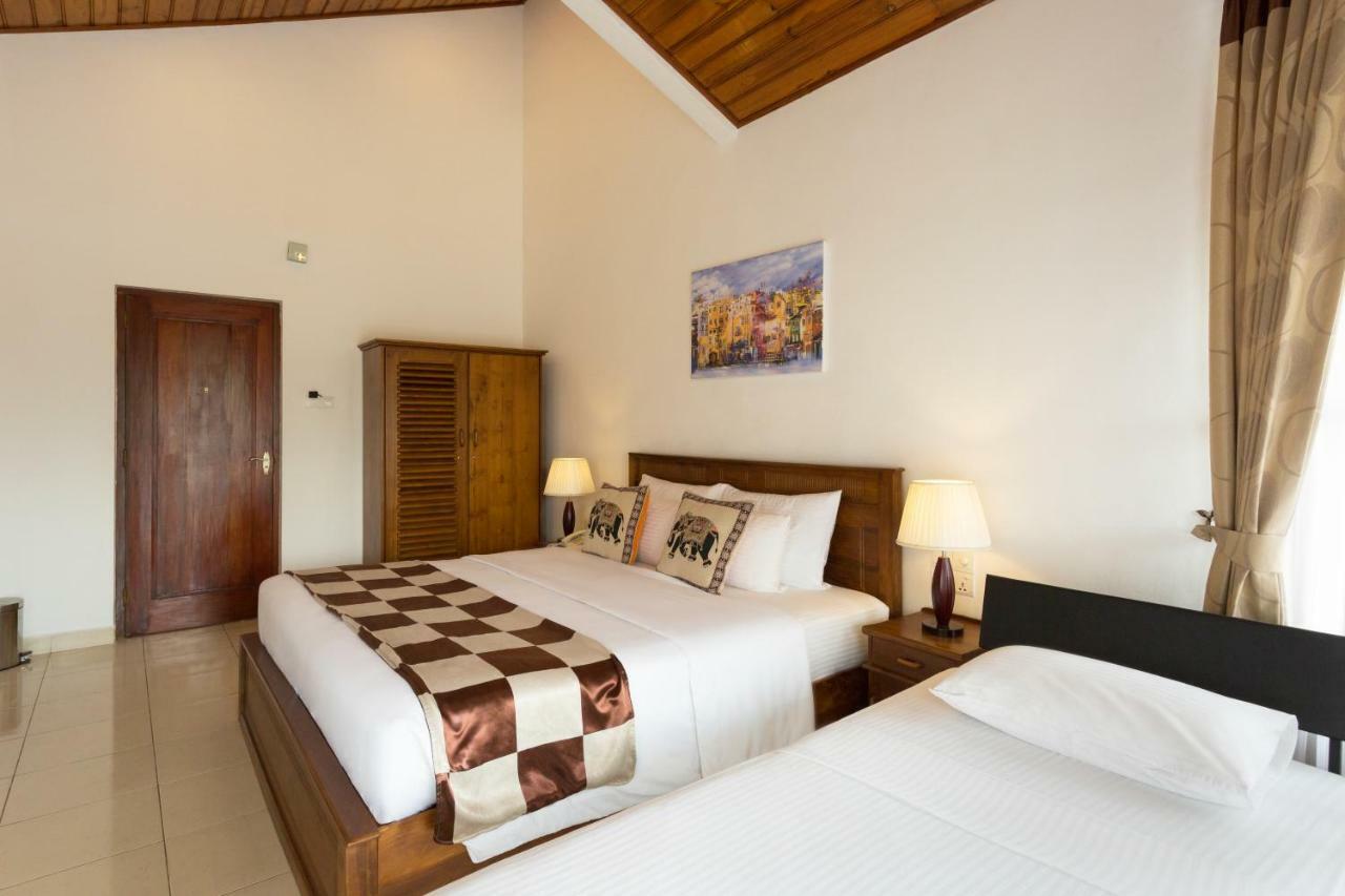 ออร์คิด วิลลา กัณฏิ Bed & Breakfast แคนดี้ ภายนอก รูปภาพ