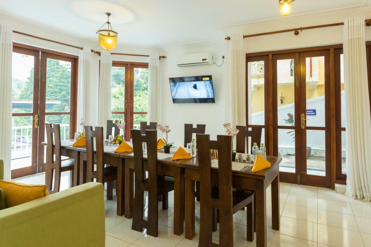 ออร์คิด วิลลา กัณฏิ Bed & Breakfast แคนดี้ ภายนอก รูปภาพ
