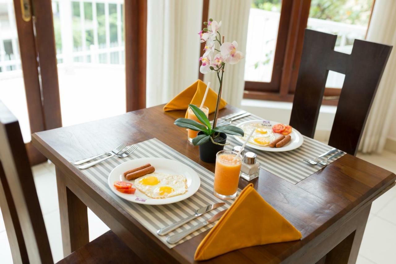 ออร์คิด วิลลา กัณฏิ Bed & Breakfast แคนดี้ ภายนอก รูปภาพ